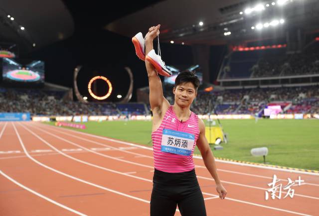 苏炳添：我想回到赛场，和大家说一声再见。